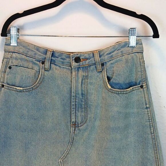 GIANNI BINI Lady Luck light-wash denim midi skirt size 27 - Picture 4 of 14